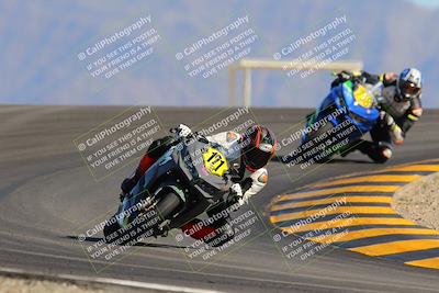 media/Oct-29-2022-CVMA (Sat) [[14c0aa3b66]]/Race 4 500 Supersport-350 Supersport/